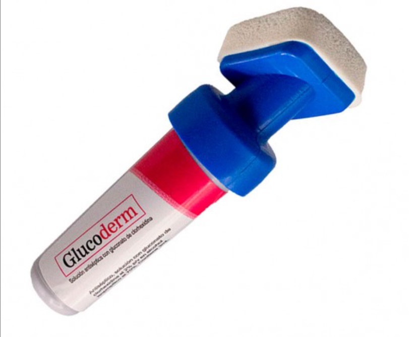 Antisépticos Solución con gluconato de clorhexidina al 2% p/v en alcohol isopropílico al 70%. Con tinta naranja o rosa o incoloro. Contiene: 3 ml Estéril y desechable Envase SOLOMED