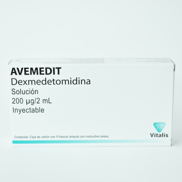 Dexmedetomidina solución inyectable. Cada frasco ámpula contiene: clorhidrato de dexmedetomidina 200 µg envase con 5 frasco ámpula EMIFRAMA