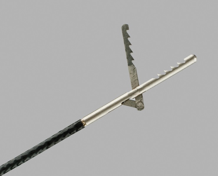 PINZA DE AGARRE DE COCODRILO 3.3 FR. X 115 CM. COOK