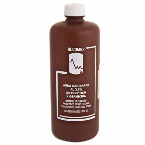 AGUA OXIGENADA (Alcomex) SOLUCIÓN al 2.5-3.5% Fco. 1000 ML. Antiséptico a base de Agua oxigenada (Solución). NA